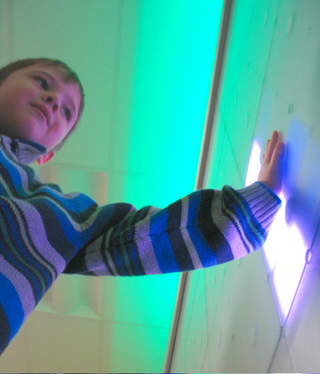 Illustration for article titled Philips Imagination Light Canvas Allows You To Paint With LEDs